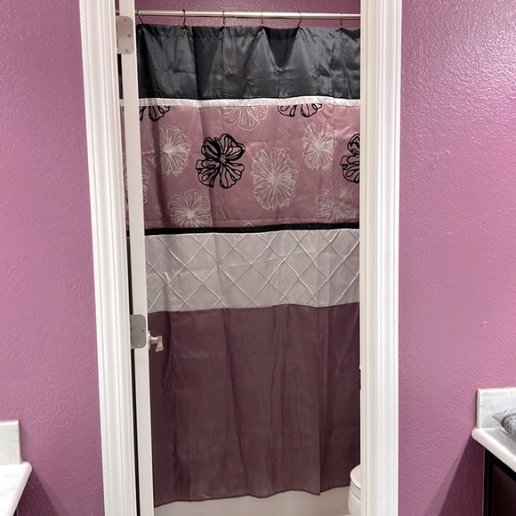 Shower Curtain - Picture 2 of 4